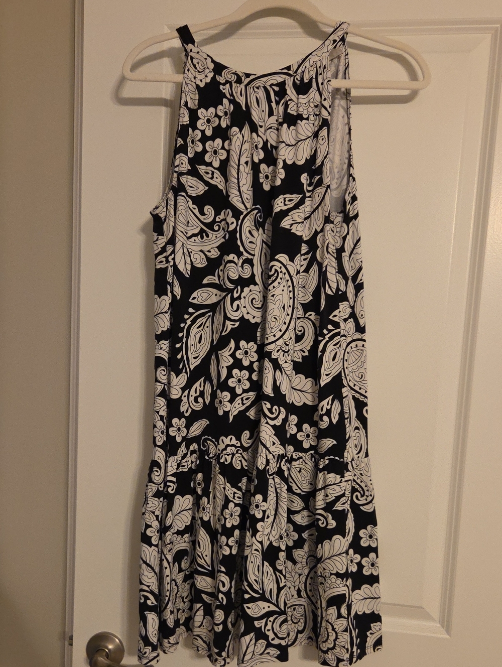 Loft Black & White Paisley Sleeveless Dress Small